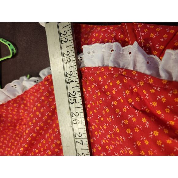 Handmade Picnic Basket Liner w/Cloth Napkins and 84x32 Tablecloth 10" bottom - Picture 3 of 10